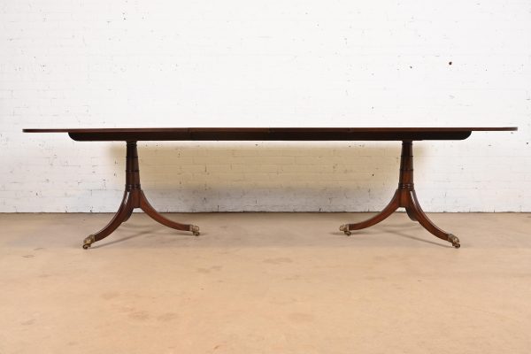 Kittinger Georgian Banded Mahogany Double Pedestal Extension Dining Table, Newly Refinished - Image 3