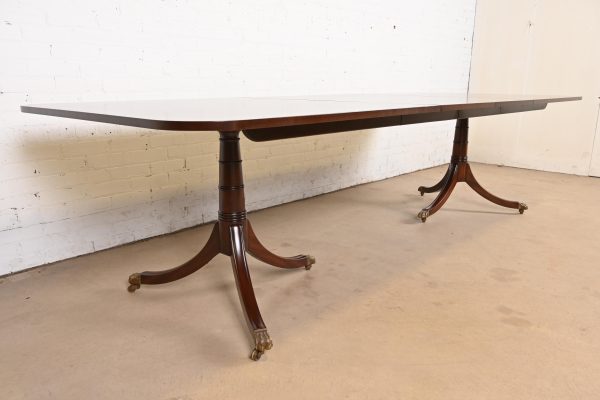 Kittinger Georgian Banded Mahogany Double Pedestal Extension Dining Table, Newly Refinished - Image 4