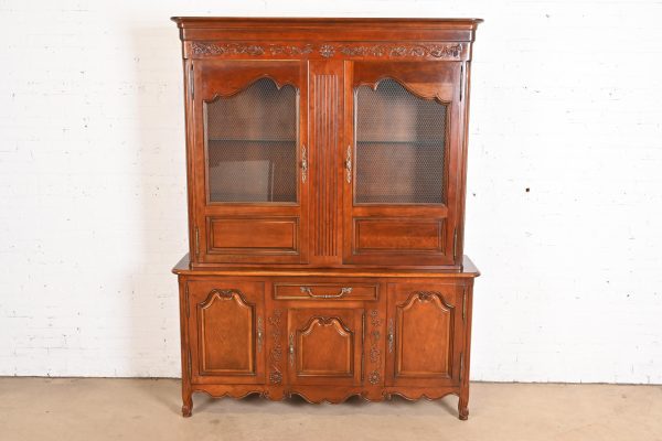 Baker Furniture French Provincial Louis XV Carved Cherry Wood Lighted Breakfront Bookcase Cabinet - Image 2