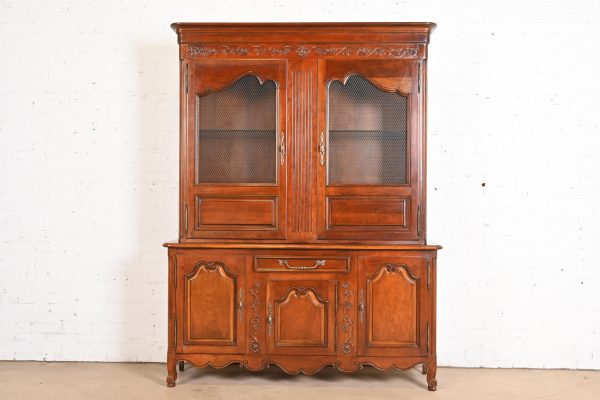 Baker Furniture French Provincial Louis XV Carved Cherry Wood Lighted Breakfront Bookcase Cabinet