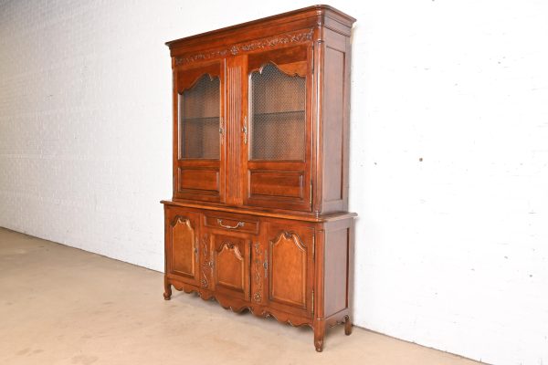 Baker Furniture French Provincial Louis XV Carved Cherry Wood Lighted Breakfront Bookcase Cabinet - Image 3