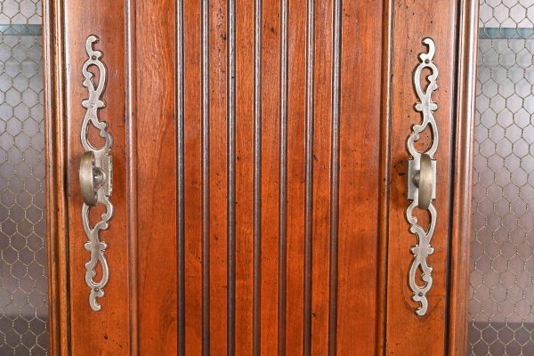 Baker Furniture French Provincial Louis XV Carved Cherry Wood Lighted Breakfront Bookcase Cabinet - Image 6