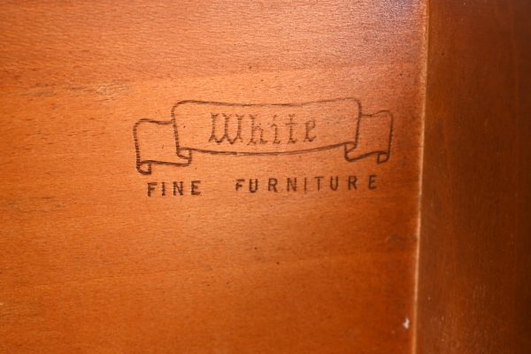 Georgian Mahogany Serpentine Front Eight Drawer Double Dresser by White Furniture - Image 8