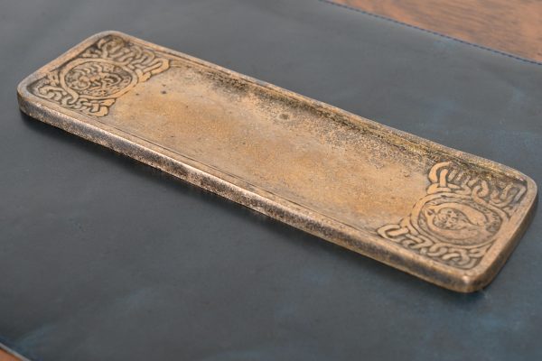 Tiffany Studios New York Zodiac Pattern Bronze Doré Pen Tray - Image 3
