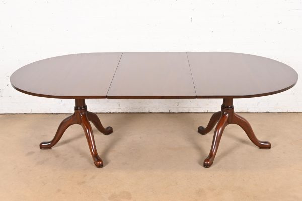 Kittinger Georgian Solid Mahogany Double Pedestal Extension Dining Table, Newly Refinished - Image 2