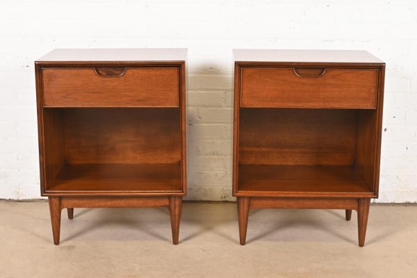 Henredon Mid-Century Modern Sculpted Walnut Nightstands, Newly Refinished - Image 2