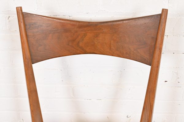 Paul McCobb for Calvin Furniture Mid-Century Modern Sculpted Walnut Dining Chair or Side Chair, 1950s - Image 5