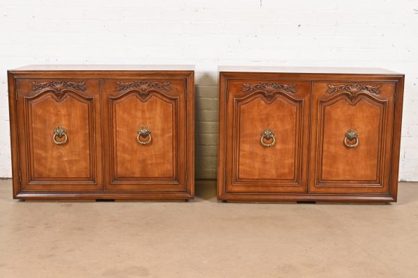 Henredon French Provincial Louis XV Carved Walnut Buffet Servers or Bar Cabinets, Pair - Image 3
