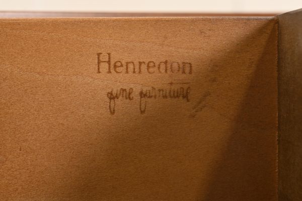 Henredon French Provincial Louis XV Carved Walnut Buffet Server or Bar Cabinet, Circa 1960s - Image 6