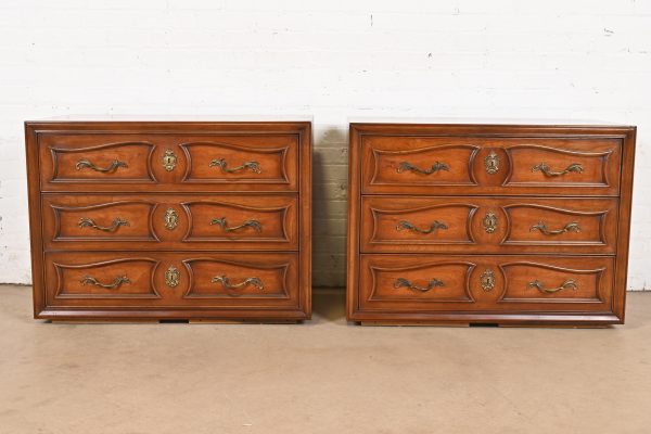 Henredon French Provincial Louis XV Carved Walnut Chests of Drawers, Pair - Image 2
