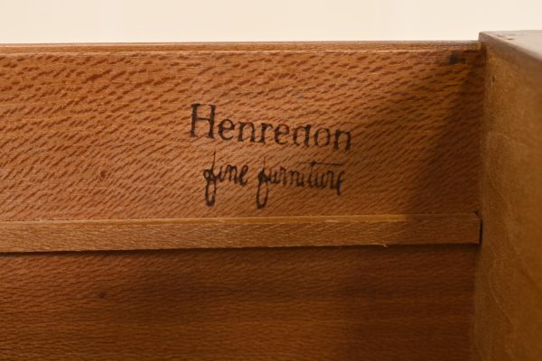 Henredon French Provincial Louis XV Carved Walnut Chests of Drawers, Pair - Image 7