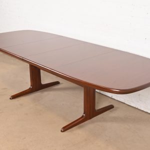 Skovby Danish Modern Sculpted Rosewood Extension Dining Table, Newly Refinished