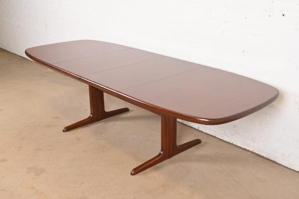 Skovby Danish Modern Sculpted Rosewood Extension Dining Table, Newly Refinished