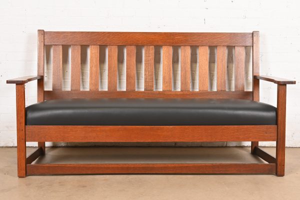 Charles Stickley Antique Mission Oak Arts & Crafts Settle Sofa or Bench, Circa 1900