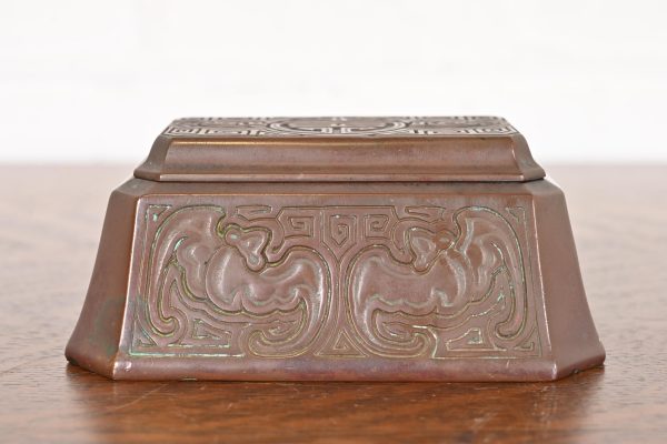 Tiffany Studios New York Chinese Pattern Bronze Stamp Box - Image 3