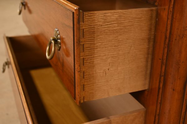Baker Furniture French Provincial Louis XV Carved Walnut and Burl Wood Dresser or Credenza - Image 6