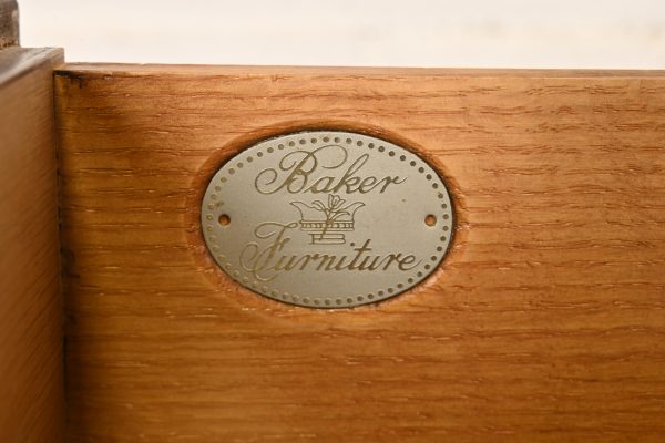 Baker Furniture French Provincial Louis XV Carved Walnut and Burl Wood Dresser or Credenza - Image 7