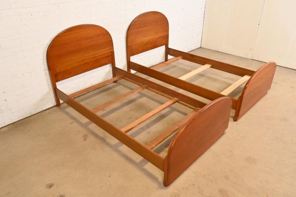 Art Deco Redwood Twin Size Beds by Brooks Furniture Co., Pair - Image 4