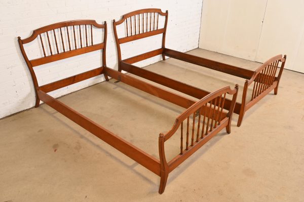 Stickley Brothers Antique Victorian Carved Maple Twin Size Faux Bamboo Spindle Beds, Pair - Image 4