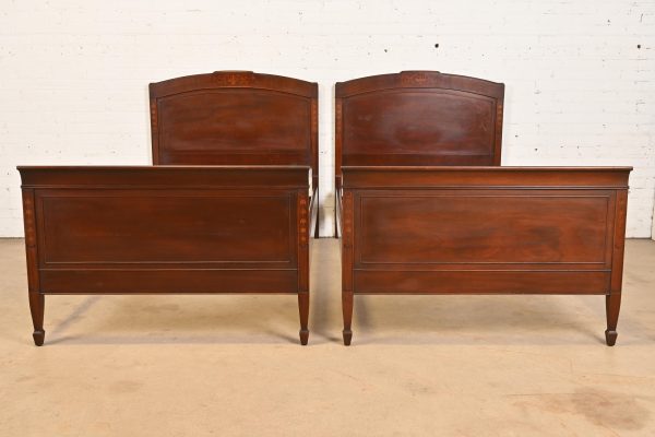Kindel Furniture Style Federal Mahogany Inlaid Marquetry Twin Beds, Pair - Image 2