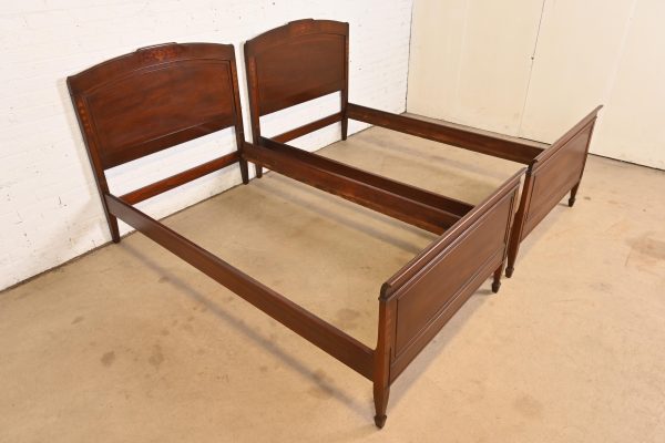 Kindel Furniture Style Federal Mahogany Inlaid Marquetry Twin Beds, Pair - Image 4