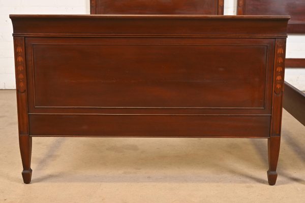 Kindel Furniture Style Federal Mahogany Inlaid Marquetry Twin Beds, Pair - Image 8