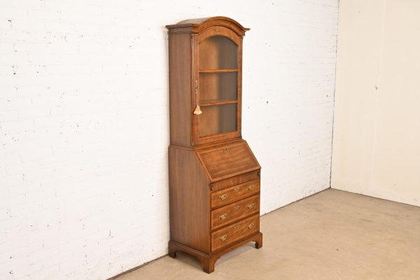 Henredon Georgian Banded Oak Drop Front Secretary Desk With Bookcase Hutch - Image 4
