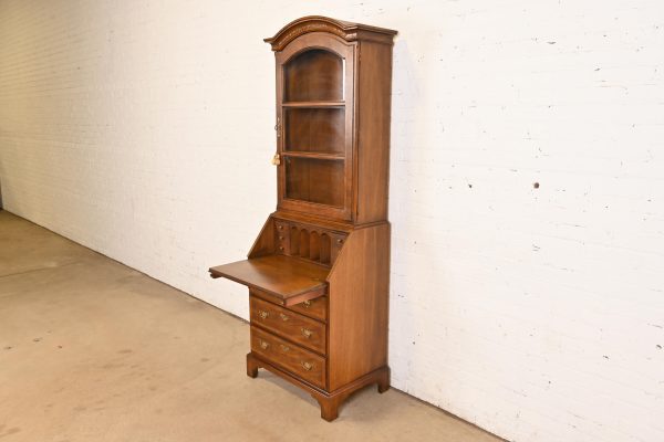 Henredon Georgian Banded Oak Drop Front Secretary Desk With Bookcase Hutch - Image 6
