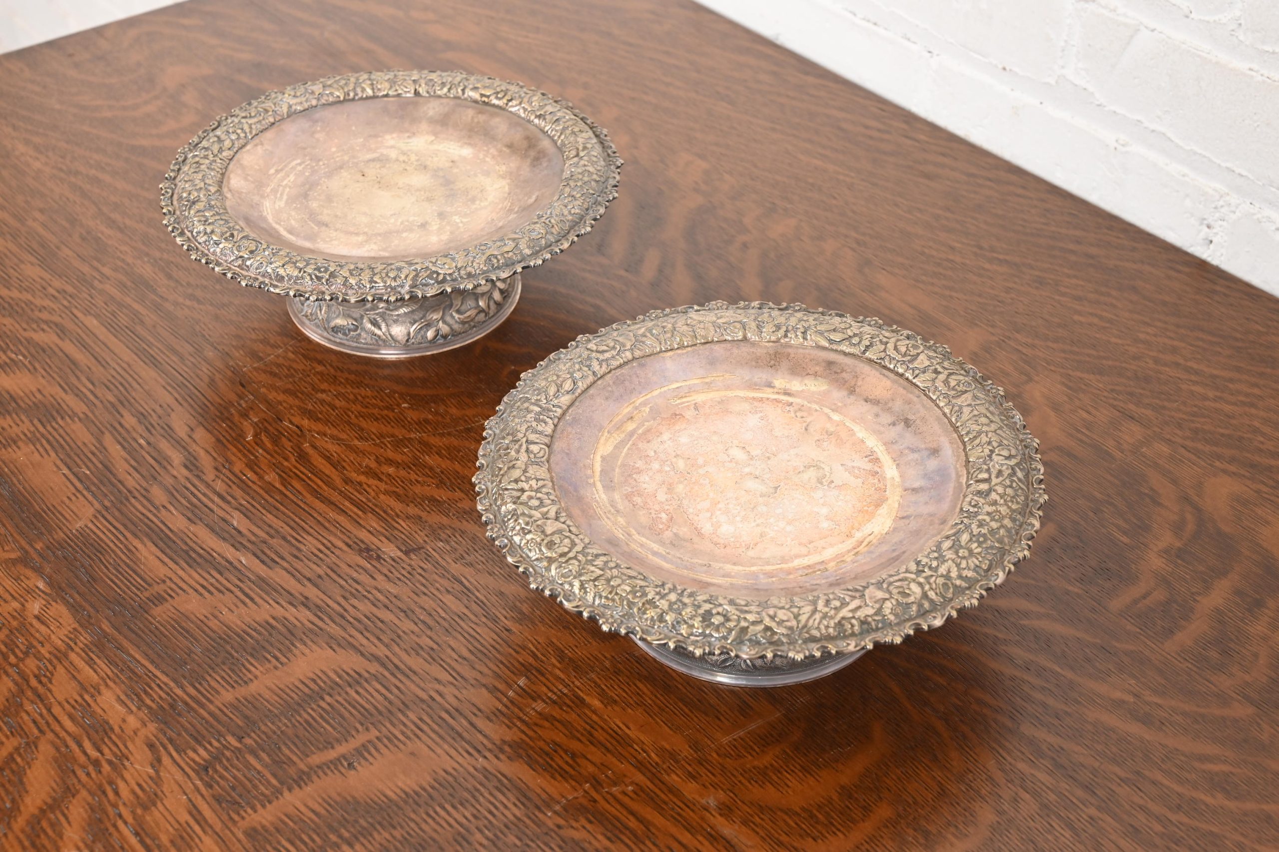 Tiffany & Co. Antique Victorian Repoussé Silverplate Compote Dishes, Centerpieces, or Tazzas, Pair - Image 2