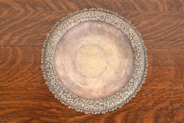 Tiffany & Co. Antique Victorian Repoussé Silverplate Compote Dish, Centerpiece, or Tazza - Image 4