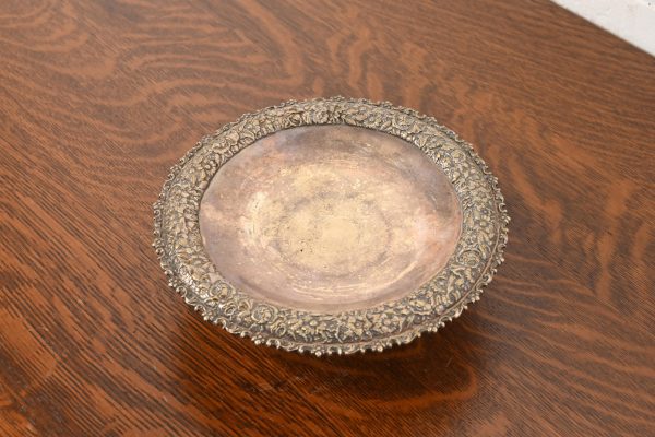 Tiffany & Co. Antique Victorian Repoussé Silverplate Compote Dish, Centerpiece, or Tazza - Image 2