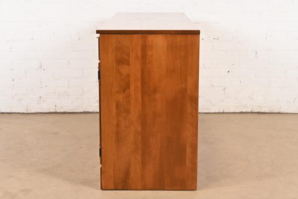 Ethan Allen American Colonial Solid Maple Eleven-Drawer Dresser or Credenza, 1970s - Image 10