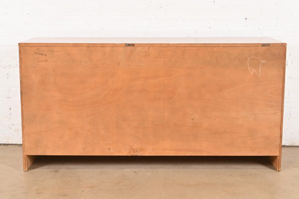 Ethan Allen American Colonial Solid Maple Eleven-Drawer Dresser or Credenza, 1970s - Image 11