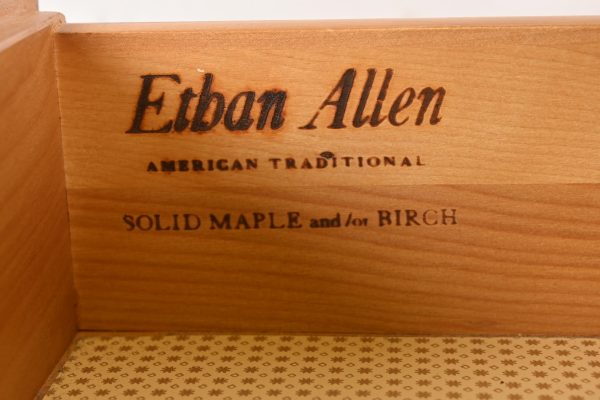 Ethan Allen American Colonial Solid Maple Eleven-Drawer Dresser or Credenza, 1970s - Image 8