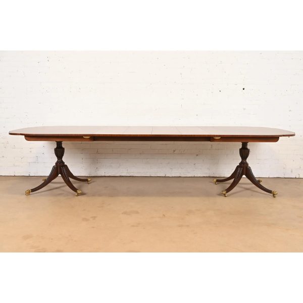 Kindel Furniture Georgian Mahogany Double Pedestal Extension Dining Table, Newly Refinished - Image 3