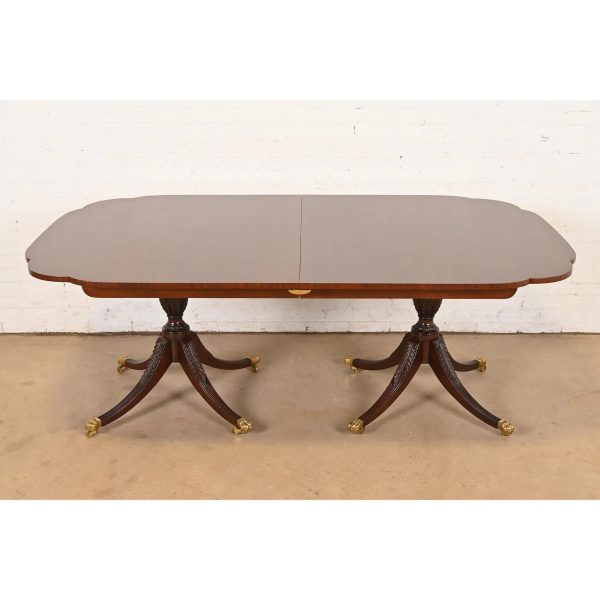 Kindel Furniture Georgian Mahogany Double Pedestal Extension Dining Table, Newly Refinished - Image 7