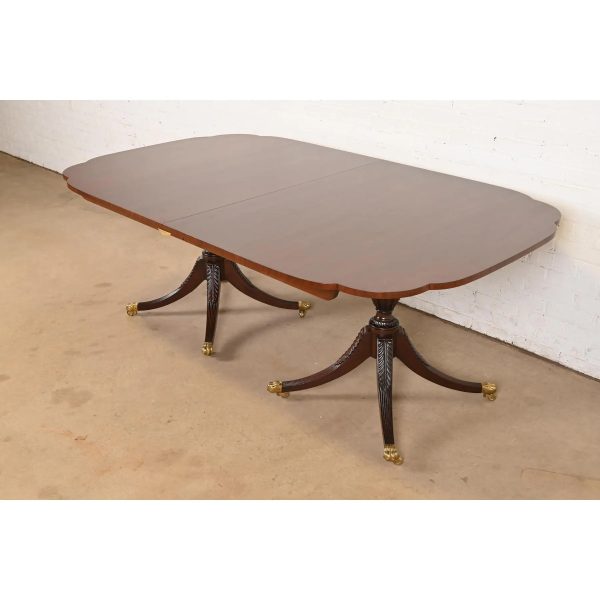 Kindel Furniture Georgian Mahogany Double Pedestal Extension Dining Table, Newly Refinished - Image 8