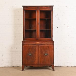 Baker Furniture Style Georgian Inlaid Flame Mahogany Breakfront Bookcase Cabinet, Circa 1940s