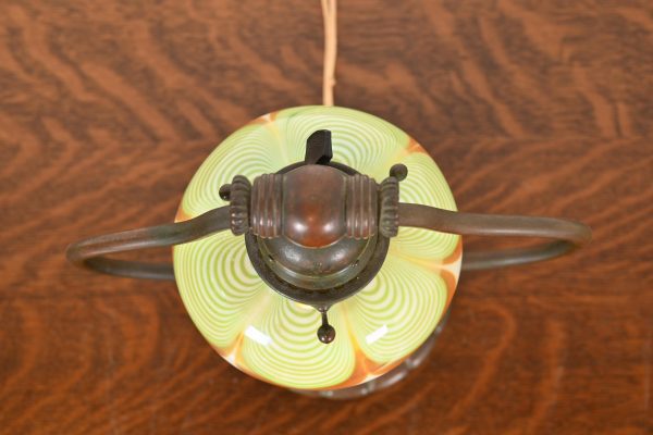 Tiffany Studios New York Bronze Harp Desk Lamp With Pulled Feather Favrile Glass Shade - Image 5