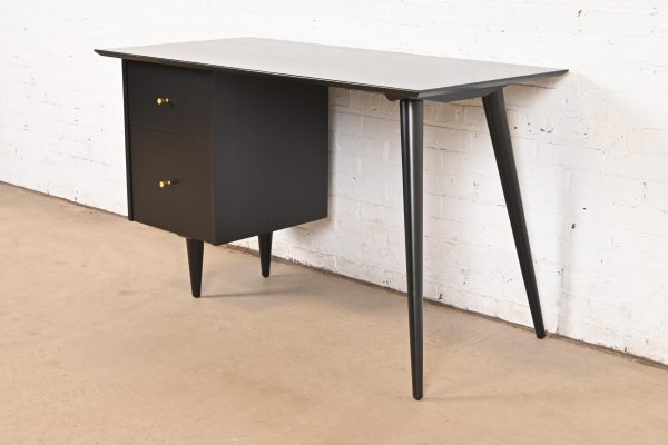 Paul McCobb Planner Group Mid-Century Modern Black Lacquered Writing Desk, Newly Refinished - Image 3