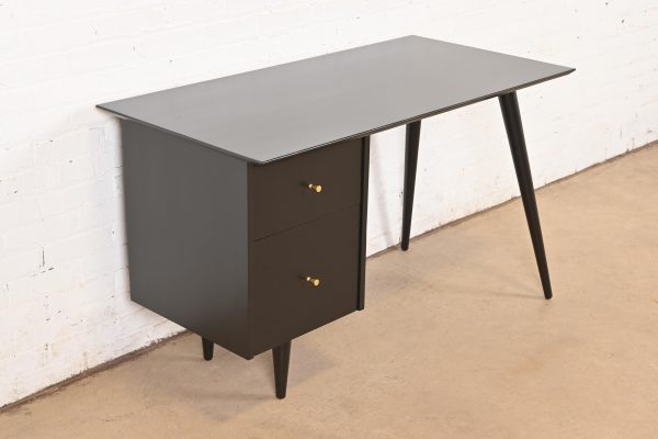 Paul McCobb Planner Group Mid-Century Modern Black Lacquered Writing Desk, Newly Refinished - Image 4