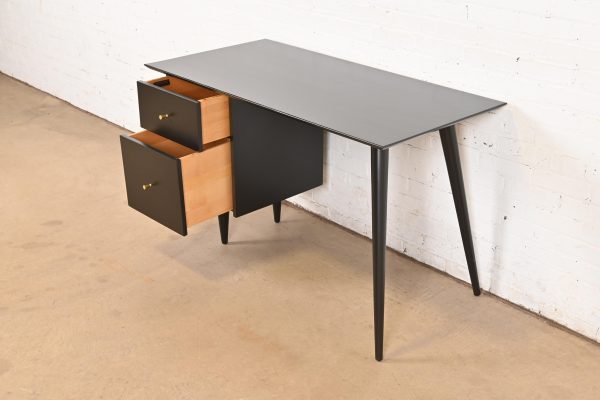 Paul McCobb Planner Group Mid-Century Modern Black Lacquered Writing Desk, Newly Refinished - Image 5