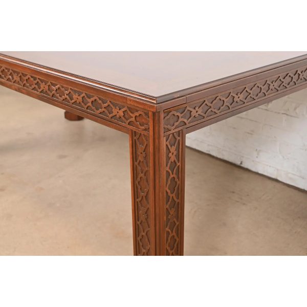 Henredon Georgian Carved Mahogany Extension Dining Table, Newly Refinished - Image 10