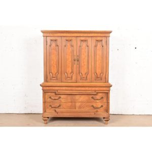 Thomasville French Regency Louis XVI Walnut and Burl Wood Gentleman's Chest, Circa 1960s