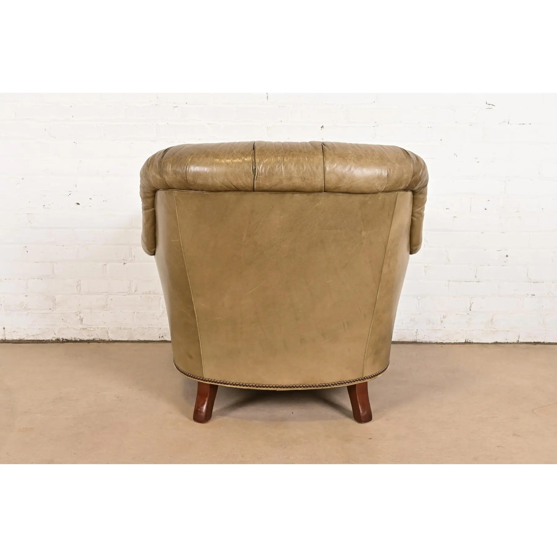 Baker Furniture Stately Homes Collection Late Victorian Tufted Leather Club Chair - Image 11