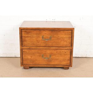 Henredon Mid-Century Modern Campaign Oak Nightstand, Circa 1970s