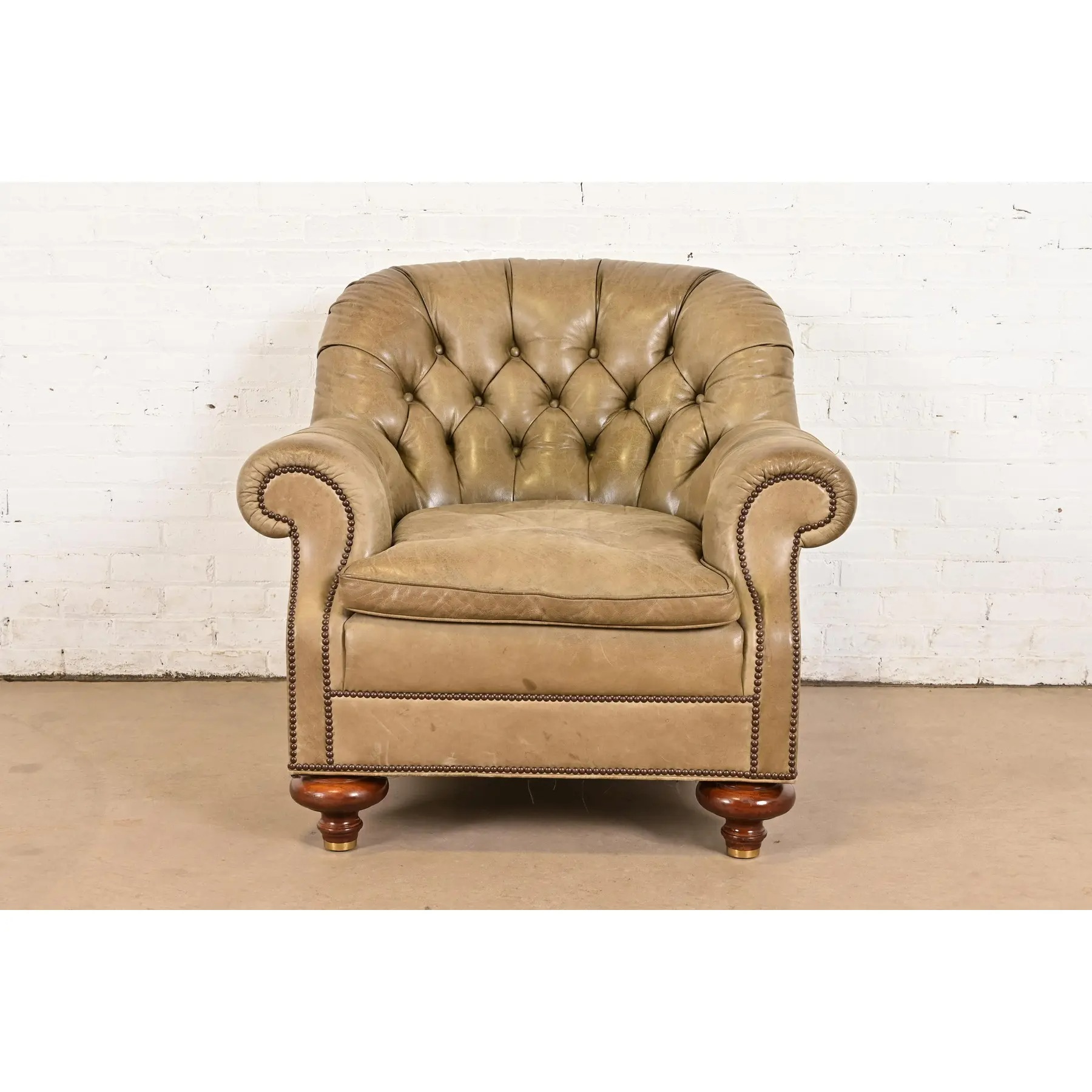 Baker Furniture Stately Homes Collection Late Victorian Tufted Leather Club Chair