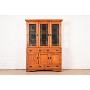 Thomasville Mission Oak Arts & Crafts Lighted Breakfront Bookcase or Display Cabinet With Leaded Glass Doors