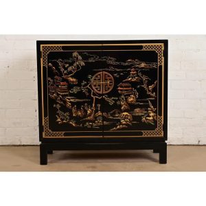 Drexel Heritage Hollywood Regency Chinoiserie Hand-Painted Black Lacquered Bar Cabinet