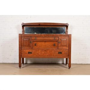 Stickley Brothers Style Antique Mission Oak Arts & Crafts Sideboard or Bar Cabinet, Circa 1900